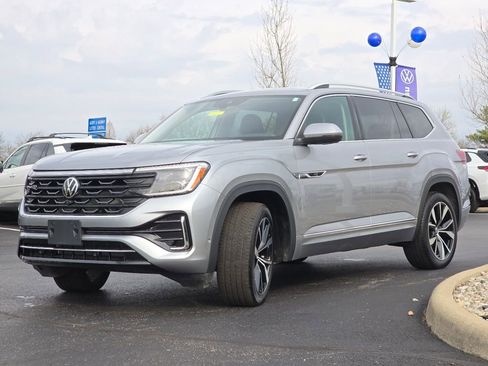 Used 2025 Volkswagen Atlas SEL Premium R-Line AWD/4WD image 26