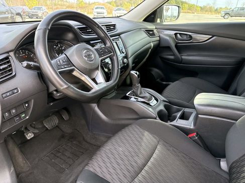 Used 2020 Nissan Rogue S image 33