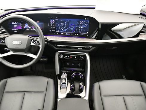 Used 2025 Audi Q5 Premium w/ Convenience Package image 20