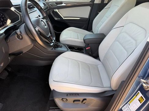 Used 2018 Volkswagen Tiguan SEL Premium FWD image 10