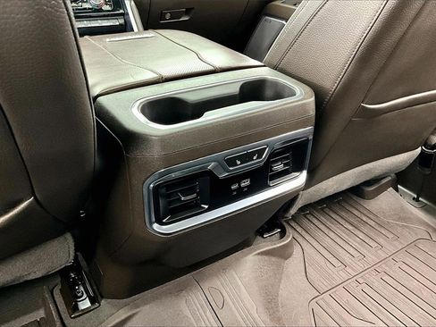 Used 2024 GMC Sierra 2500 Denali w/ Technology Package image 34