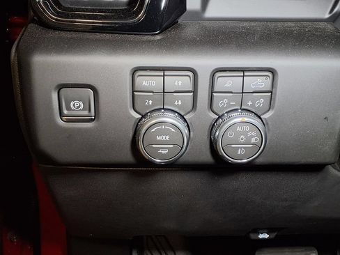 New 2026 GMC Sierra 1500 AT4 w/ AT4 Premium Package AWD/4WD image 17