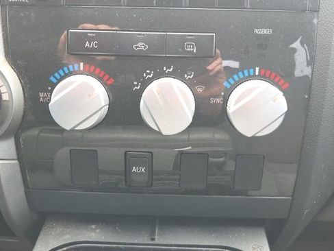 Used 2011 Toyota Tundra 4x4 Double Cab w/ Tow Pkg image 26