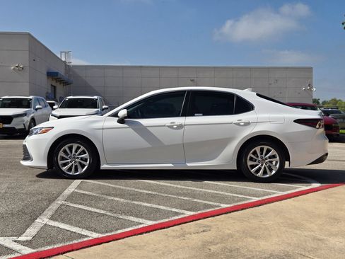 Used 2023 Toyota Camry LE FWD image 6