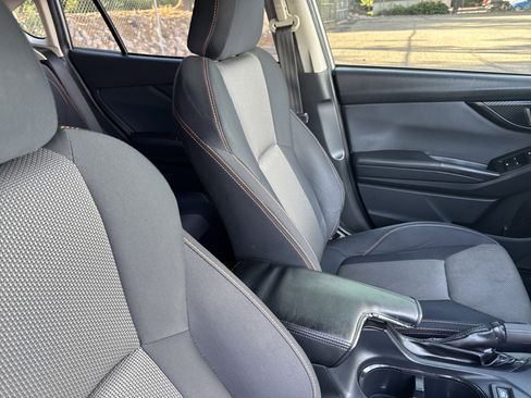 Used 2018 Subaru Crosstrek 2.0i Premium AWD/4WD image 17