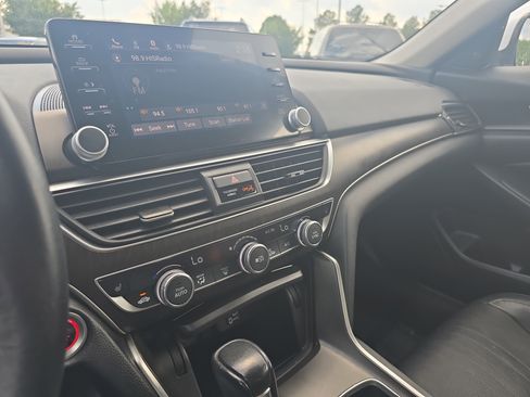 Used 2018 Honda Accord EX-L image 19