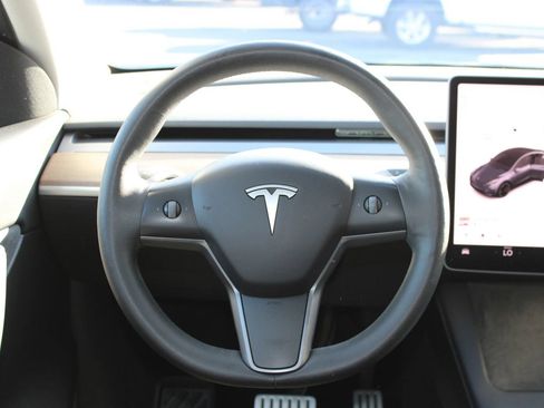 Used 2022 Tesla Model Y Performance AWD/4WD image 27