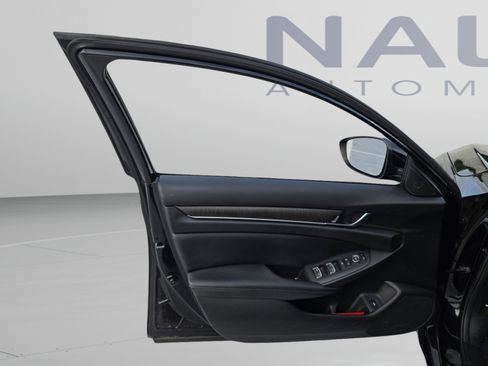 Used 2020 Honda Accord EX image 10