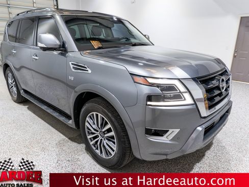 Used 2022 Nissan Armada SL w/ Captain's Chairs Package RWD image 6