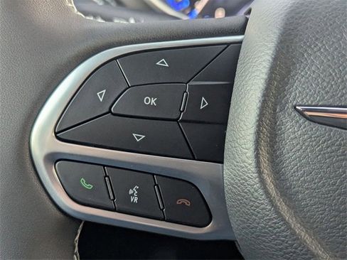 New 2026 Chrysler Pacifica Select image 12