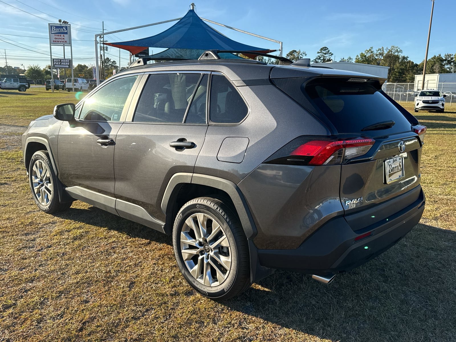 Used 2025 Toyota RAV4 XLE Premium w/ Weather Package FWD image 5