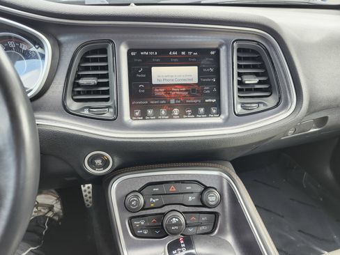 Used 2015 Dodge Challenger SXT Plus RWD image 29