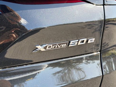 New 2026 BMW X5 xDrive50e w/ Climate Comfort Package image 12