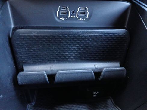 Used 2021 RAM 2500 Laramie w/ Night Edition AWD/4WD image 6