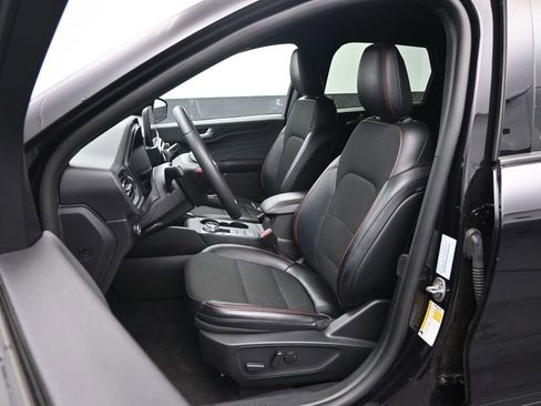 Used 2025 Ford Escape ST-Line AWD/4WD image 21
