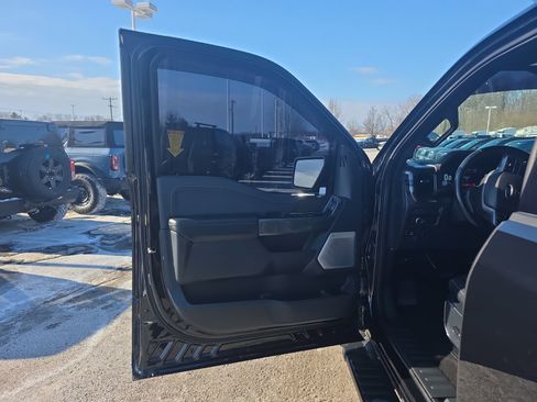 Certified 2022 Ford F150 Lariat w/ Equipment Group 502A High image 30