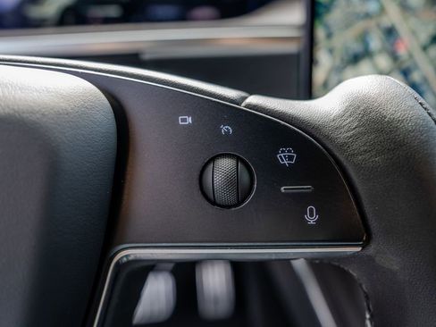 Used 2022 Tesla Model X AWD/4WD image 7