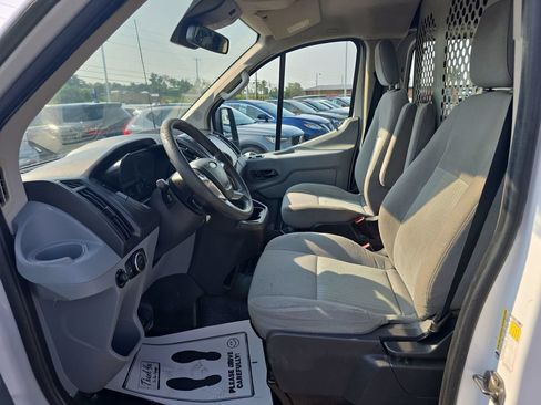 Used 2016 Ford Transit 250 130 Low Roof w/ Exterior Upgrade Package RWD image 18