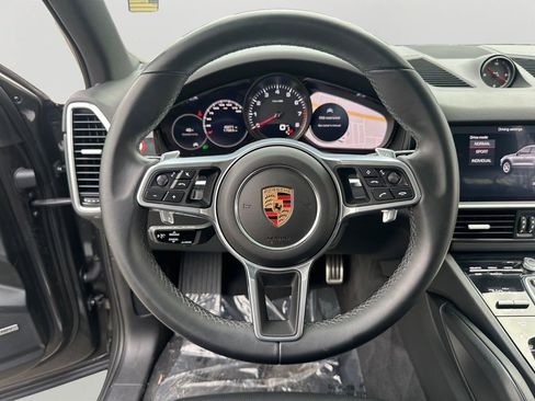 Used 2020 Porsche Cayenne S image 12