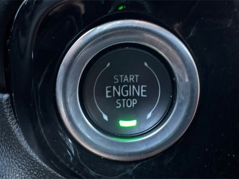 Used 2025 GMC Sierra 1500 Elevation image 35