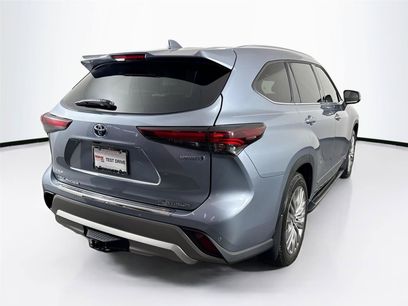 Certified 2024 Toyota Highlander Platinum