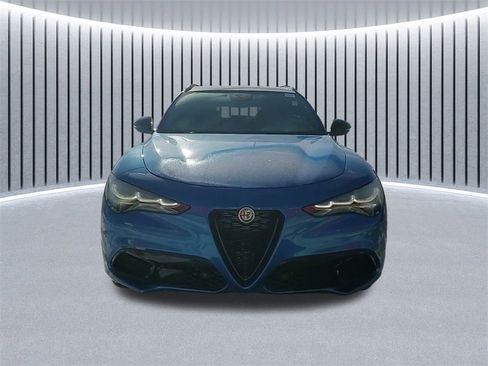 Used 2024 Alfa Romeo Stelvio Veloce image 18