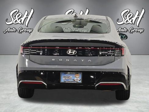 Used 2024 Hyundai Sonata SEL FWD image 16
