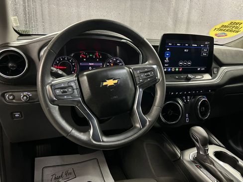 Used 2025 Chevrolet Blazer LT FWD image 15