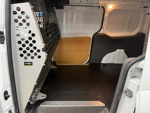 Used 2020 Ford Transit Connect XL image 25