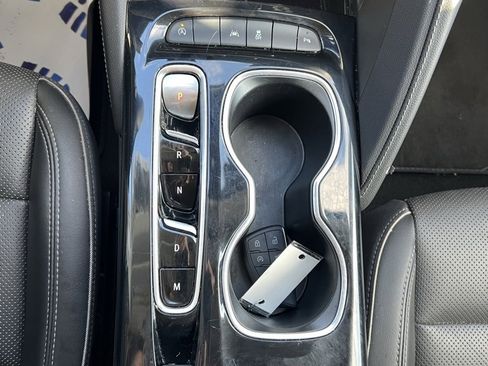 Used 2023 Buick Envision Essence image 16