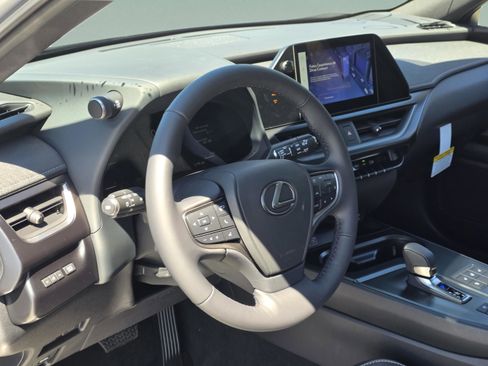 New 2026 Lexus UX 300h FWD image 10