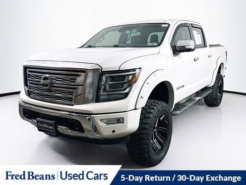 Used 2021 Nissan Titan Platinum Reserve w/ Moonroof Package image 3