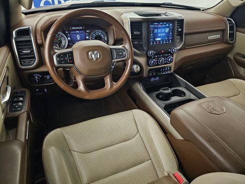 Used 2021 RAM 1500 Laramie AWD/4WD image 6