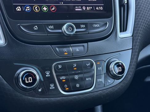 Used 2023 Chevrolet Malibu LT FWD image 17