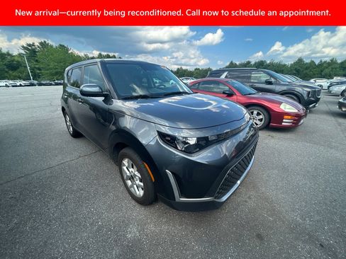 Certified 2024 Kia Soul LX w/ Option Group 015 FWD image 3