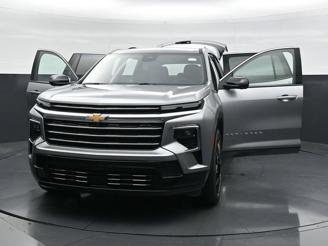 Used 2026 Chevrolet Traverse High Country w/ LPO, Floor Liner Package AWD/4WD image 46