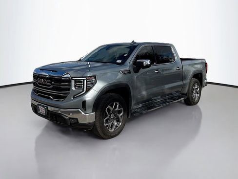 Used 2026 GMC Sierra 1500 SLT AWD/4WD image 3