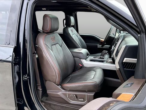 Used 2017 Ford F150 King Ranch w/ Equipment Group 601A Luxury AWD/4WD image 9