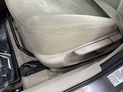 Used 2012 Toyota Corolla LE image 14