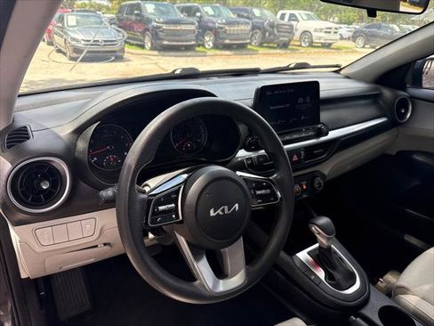 Used 2023 Kia Forte LXS FWD image 14