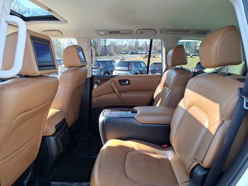 Used 2017 Nissan Armada Platinum image 10