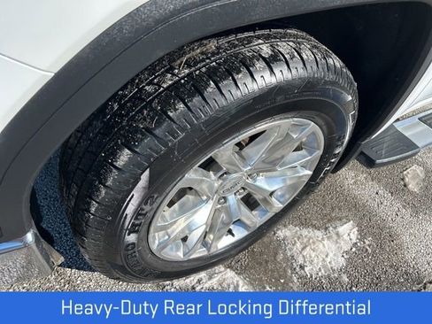 Used 2020 GMC Sierra 1500 SLT w/ SLT Premium Plus Package image 18