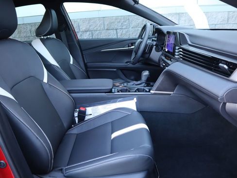 Certified 2025 Toyota Camry SE image 19