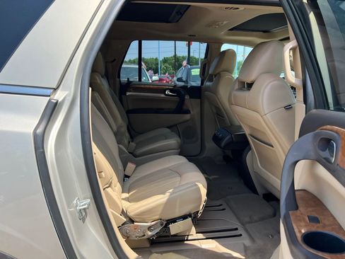 Used 2011 Buick Enclave CXL FWD image 14