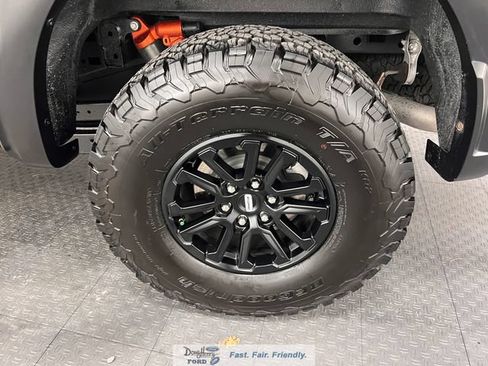 Used 2025 Ford F150 Raptor AWD/4WD image 21