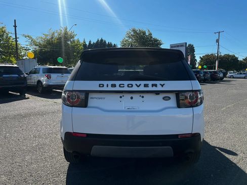 Used 2018 Land Rover Discovery Sport SE AWD/4WD image 4