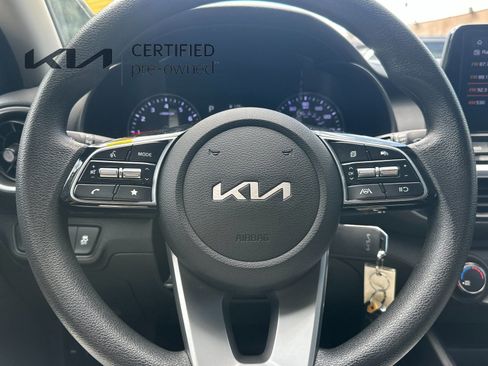 Certified 2023 Kia Forte LXS w/ LXS Technology Package FWD image 22