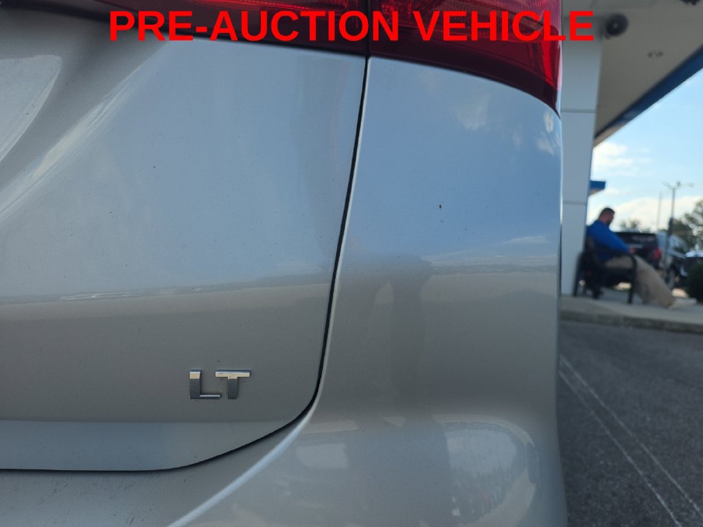Used 2019 Chevrolet Equinox LT w/ Driver Convenience Package FWD image 6