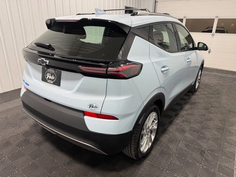 Used 2023 Chevrolet Bolt EUV LT image 4