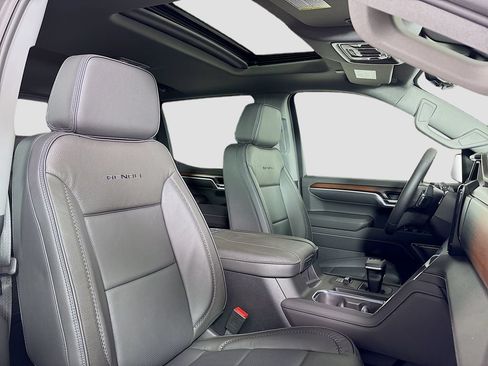 New 2026 GMC Sierra 1500 Denali AWD/4WD image 29